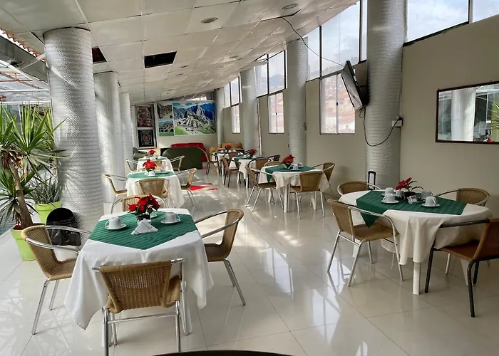 Hotel Plateros 2*